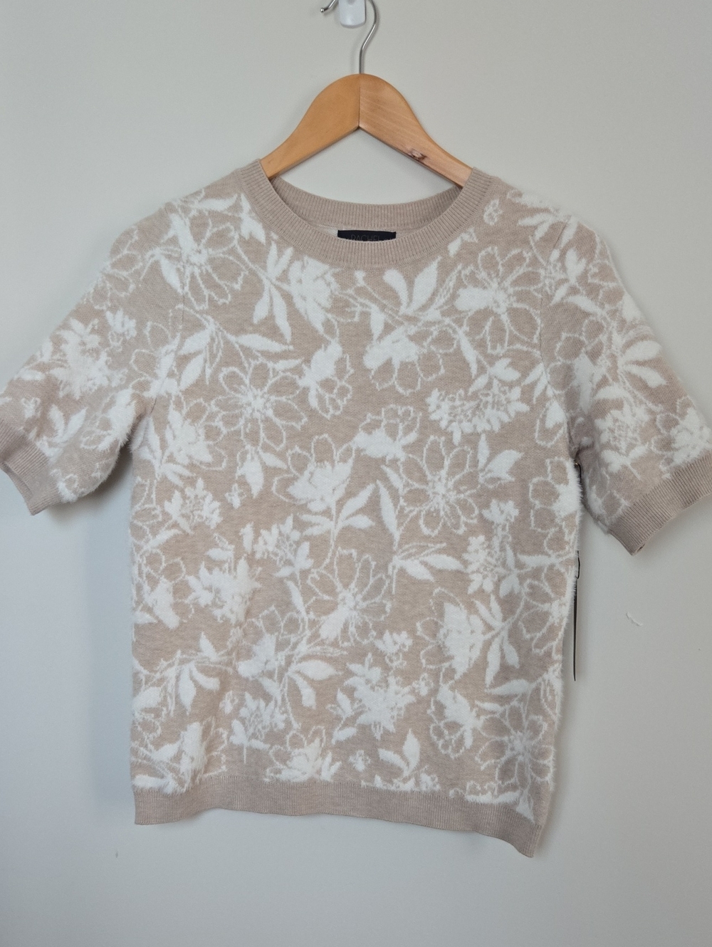 RACHEL Rachel Roy Beige and White Floral Short-Sleeve Knit Sweater
